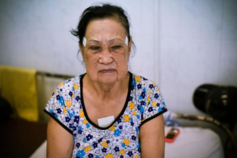 Nghệ sĩ nghèo: Người bệnh không tiền đóng viện phí, kẻ sống trong chuồng lợn - 1