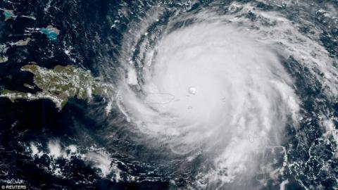 Khu vực Caribbe hoang tàn khi bão Irma đổ bộ, nhiều hòn đảo gần như bị phá hủy hoàn toàn - Ảnh 3. Khu vực Caribbe hoang tàn khi bão Irma đổ bộ, nhiều hòn đảo gần như bị phá hủy hoàn toàn - Ảnh 3.