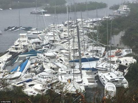 Khu vực Caribbe hoang tàn khi bão Irma đổ bộ, nhiều hòn đảo gần như bị phá hủy hoàn toàn - Ảnh 6. Khu vực Caribbe hoang tàn khi bão Irma đổ bộ, nhiều hòn đảo gần như bị phá hủy hoàn toàn - Ảnh 6.