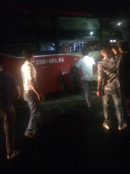 anh: tai nan tham khoc tren cao toc lao cai-ha noi hinh anh 3