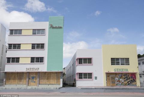 Florida vắng vẻ lạ thường trong cuộc sơ tán lớn nhất trong lịch sử Mỹ vì siêu bão quái vật Irma - Ảnh 5. Florida vắng vẻ lạ thường trong cuộc sơ tán lớn nhất trong lịch sử Mỹ vì siêu bão quái vật Irma - Ảnh 5.