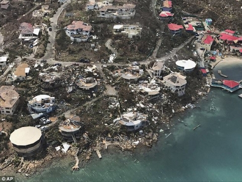 Siêu bão Irma phá tan nát hòn đảo ở Caribe, “giúp” 120 tù nhân bỏ trốn - 1