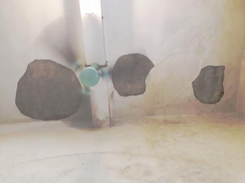Bên trong trường học vợ NS Xuân Bắc tố học sinh phải kê dép, lấy ghế ngoài bãi phế thải để ngồi - Ảnh 7. Bên trong trường học vợ NS Xuân Bắc tố học sinh phải kê dép, lấy ghế ngoài bãi phế thải để ngồi - Ảnh 7.