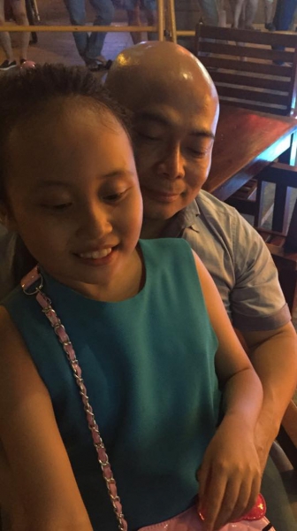 Phương Thanh bất ngờ chia sẻ ảnh bố của bé Gà sau 11 năm giấu kín, tiết lộ người này đã mất tròn 1 năm - Ảnh 2.