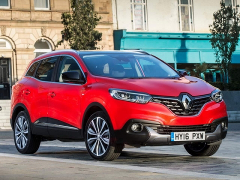 Renault Kadjar giá 607 triệu đồng thách thức Mazda CX-5 - 1