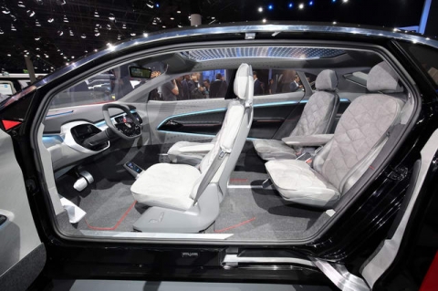 Volkswagen I.D.Crozz: Tương lai của SUV chạy điện - 4