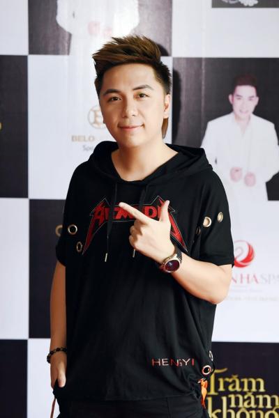 sut hang chuc can, siu black khien ai nay deu bat ngo khi xuat hien tai ha noi - 15