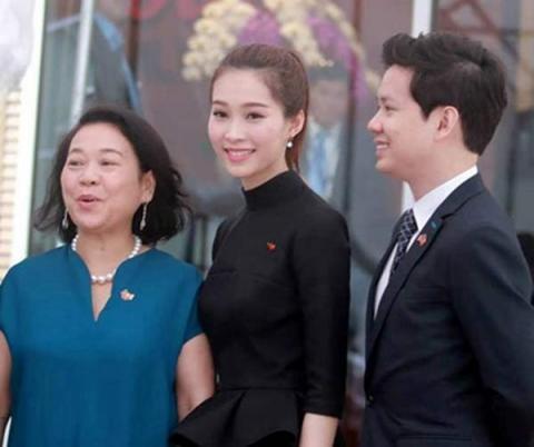 2 sao nu gay nguong mo vi chuyen tinh dep nhu co tich lo lem va hoang tu - 3