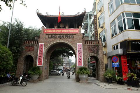 Vụ Khaisilk bán khăn TQ: Hiệp hội làng nghề lụa Hà Đông lên tiếng - 1