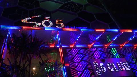 Bí mật bên trong điểm ăn chơi “hạng sang” giữa Sài Gòn - 1