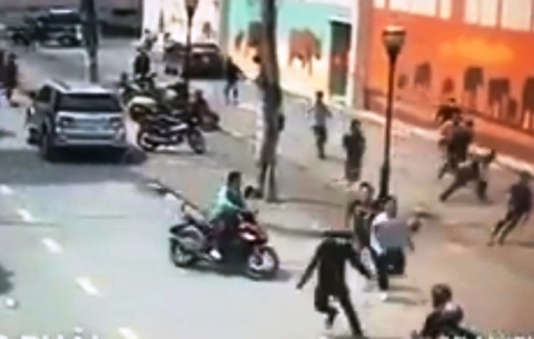 Cảnh sát nổ súng bắt băng trộm xe máy như phim hành động - 1
