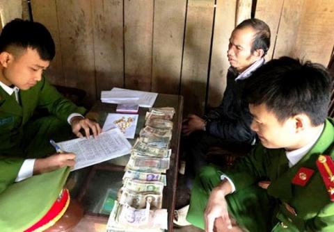 Bat nghi pham dot nhap phong tan hon trom tien vang mung cuoi hinh anh 1