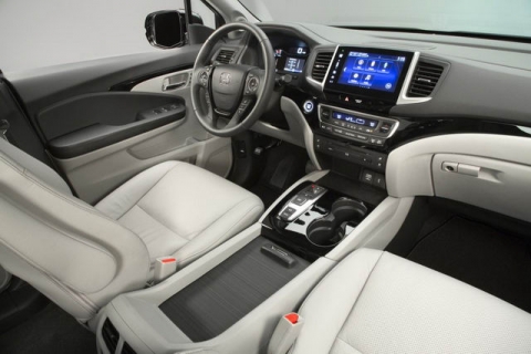 SUV 7 chỗ Honda Pilot 2018 có giá từ 725 triệu đồng - 2