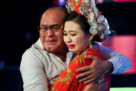 Con gái Duy Phương - Lê Giang: “Cả gia đình tôi đều muốn chết vì áp lực
