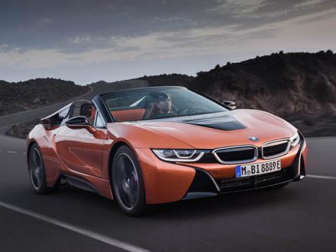 Siêu xe BMW i8 Roadster ra mắt với nhiều cải tiến - 1