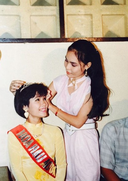 
Giây phút đăng quang của Hoa hậu Kiều Khanh 29 năm về trước.
