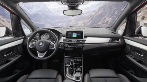 BMW 2-Series Tourer 2018 có giá từ 800 triệu đồng - 3