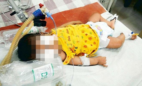 Bé gái 3 tháng tuổi bị cha hành hạ đến chết và nỗi uất nghẹn của người mẹ - 1