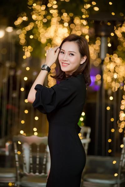 cuoc song hon nhan cua cuu sieu mau ngoc thach va chong dai gia (4)