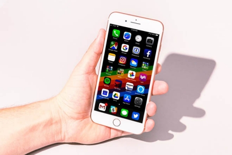 9 lý do nên mua iPhone 8 hoặc 8 Plus chơi Tết thay vì iPhone X - 3