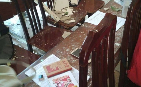 Sập trần trường THPT Trần Nhân Tông, 3 học sinh bị thương