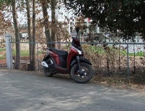 Tìm thấy xe SH của người bán thịt heo bị sát hại bằng 14 nhát dao - 1