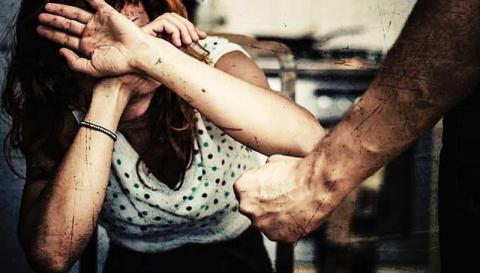 tu chuyen nguoi vo bi chong cu tat axit bong mat: phu nu ra di dung quay tro lai! - 1