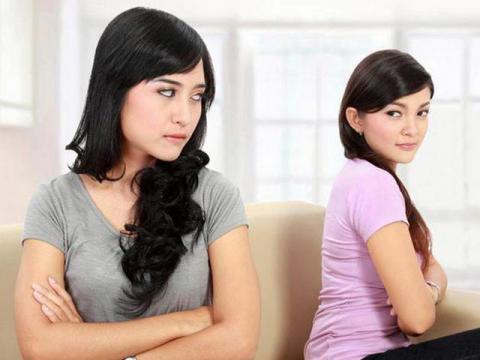 qua met moi khi di choi dau nguoi yeu cung dan em gai di theo - 1