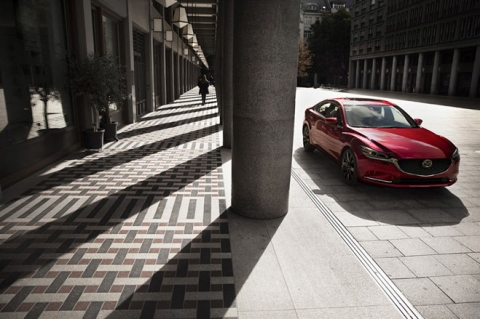 Mazda 6 2018 chính thức công bố giá bán từ 480 triệu đồng - 1