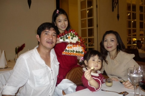 Gia đình hạnh phúc hiện tại của diễn viên Khánh Huyền