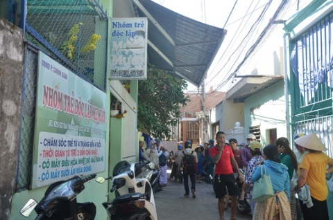 Chủ cơ sở bạo hành trẻ ở Đà Nẵng khai: Đánh để trẻ chịu ăn cháo! - 1