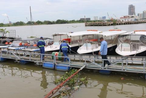 Cần thủ bỏ chạy khi thấy xác người trên sông Sài Gòn Cần thủ bỏ chạy khi thấy xác người trên sông Sài Gòn