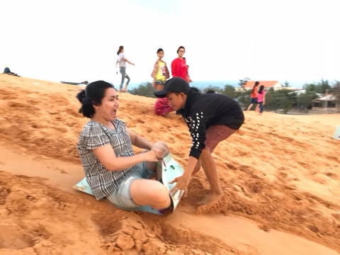 Sảng khoái với trải nghiệm trượt cát ở Mũi Né - 6