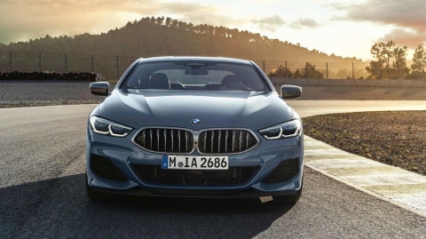 BMW 8 Series Coupe 2019 chính thức ra mắt: Động cơ mạnh mẽ và đẹp sắc sảo - 1