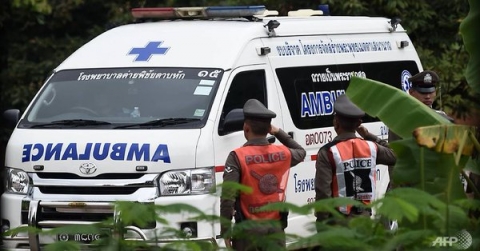 NÓNG: Toàn bộ 13 thành viên đội bóng Thái Lan đã được cứu khỏi hang - 3