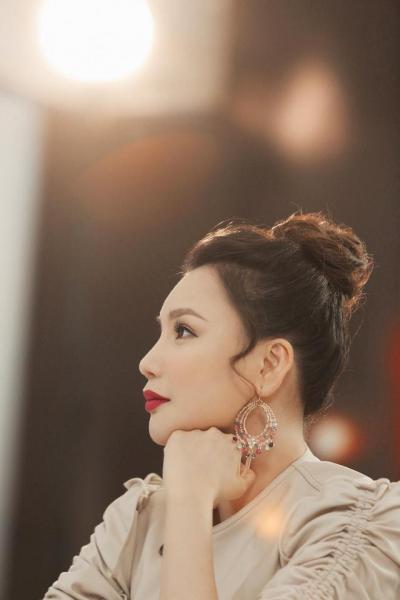 Ca sĩ Hồ Quỳnh Hương: Chưa tìm được chồng và cũng quên mất phải đi tìm - Ảnh 4.