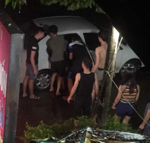 Vụ đâm chết bạn vì vợ bị vỗ mông: Đối tượng gọi cho mẹ sau khi gây án - 1