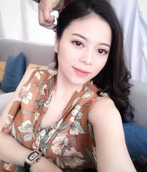 Các hot mom đình đám Elly Trần, Huyền Baby giàu cỡ nào?-10