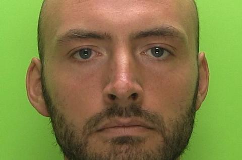 Suốt 2 năm nhận email từ người đã bị giết, cả nhà sốc nặng khi biết sự thật - 2