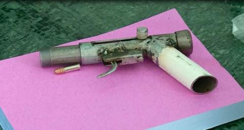 Nhận dạng 2 tên cướp ngân hàng ở Khánh Hòa - 6