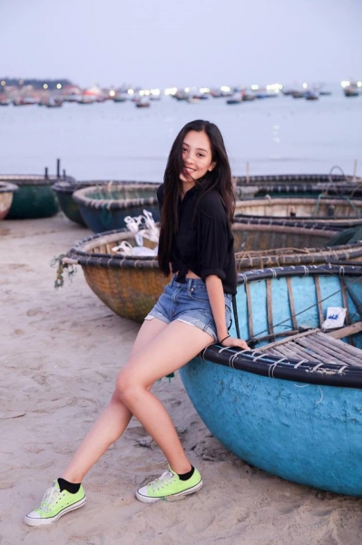 Cư dân mạng chia sẻ điểm thi THPT quốc gia của Hoa hậu Trần Tiểu Vy