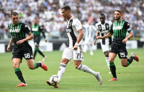 Juventus - Sassuolo: Ronaldo gầm thét, tưng bừng mở đại tiệc - 1