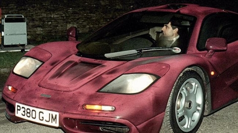 Cuộc sống siêu giàu của Mr Bean: Sở hữu gia sản nghìn tỷ, 63 tuổi vẫn nghiện đua xe - Ảnh 7.