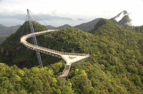 Việt Nam lọt danh sách những cây cầu khiến du khách thốt không nên lời khi bước lên - 2