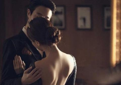 cot song wifi la he lo moi tinh vung trom suot 3 nam cua chong - 1