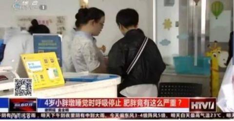 cau be 4 tuoi tu vong trong khi ngu, nguoi lon can dung ngay viec cham con kieu tai hai - 1