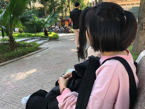 vu nu sinh nem con tu chung cu linh dam: