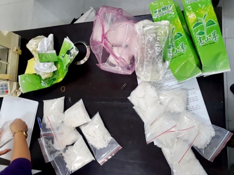 Hành trình truy bắt đôi tình nhân vận chuyển số lượng ma túy đá lớn nhất ở Khánh Hòa - Ảnh 4.