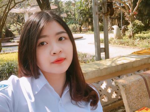 Nhan sắc xinh đẹp của 4 nữ CĐV nổi như cồn khi đi xem AFF Cup hình ảnh 12 nhan sac xinh dep cua 4 nu cdv noi nhu con khi di xem aff cup hinh anh 12