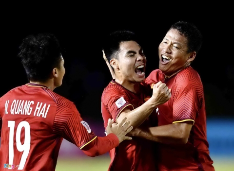 Viet Nam vs Philippines: 10 nam sau Calisto, thay Park se lap ky cong? hinh anh 1